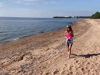 Sonya Get Beachy татарочка