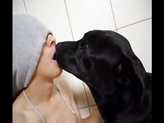 Aluzky Kissing 4