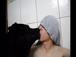 Aluzky Kissing 4